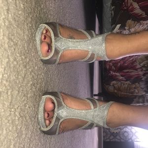 Dress shoes